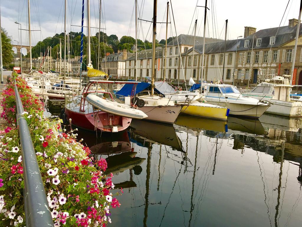 Hotel Fontaine, Morlaix Exteriör bild